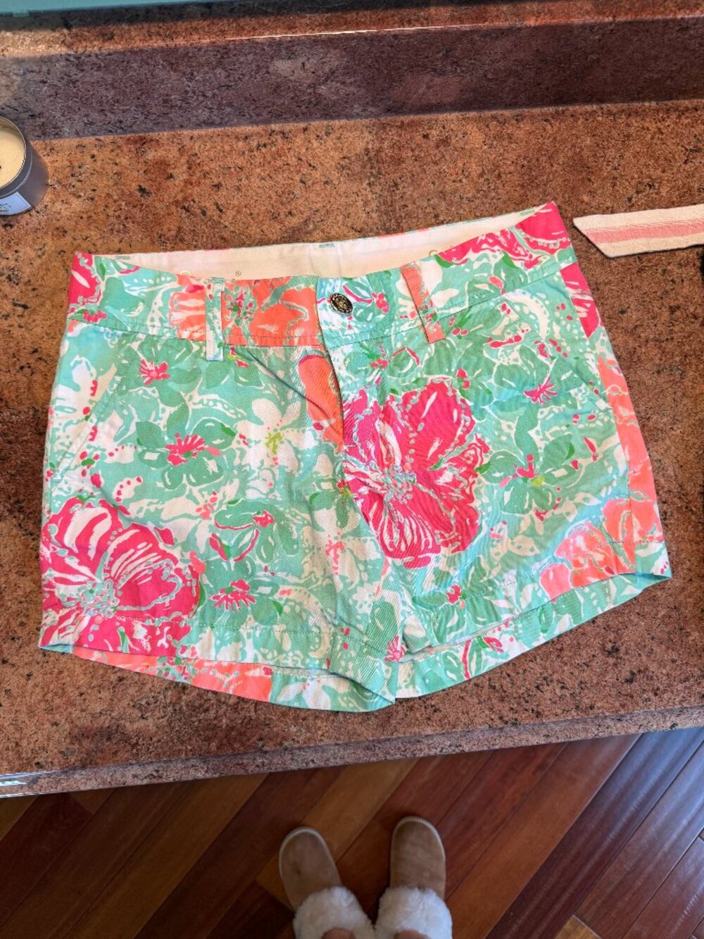 LILLY PULITZER CALLAHAN SHORTS, SIZE 6
